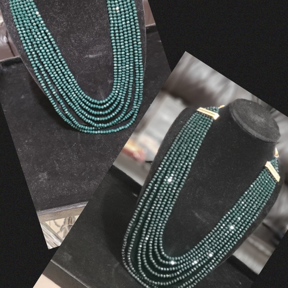 Beautiful necklace - Picture 2 of 3